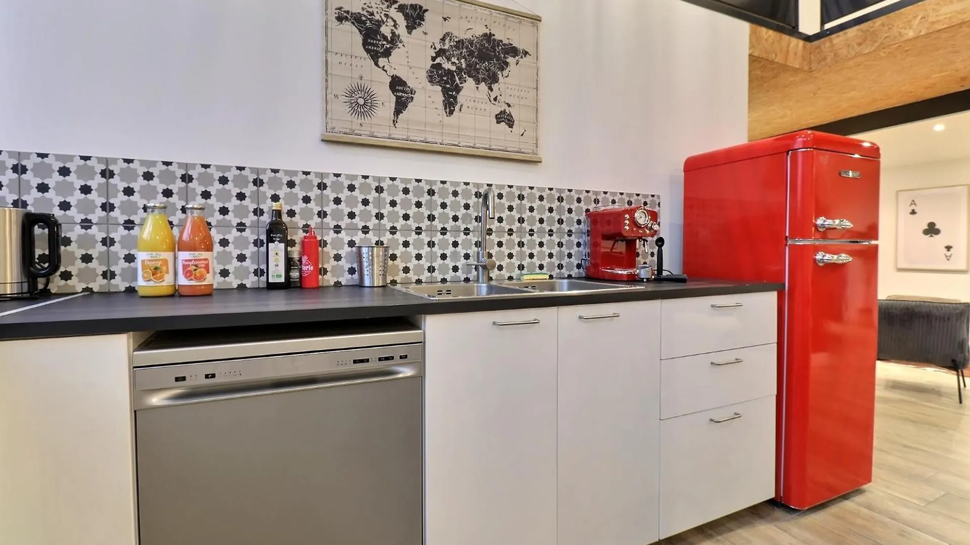 Loft & Pop Billard Apartment Valence  0*, Valence (Drome)